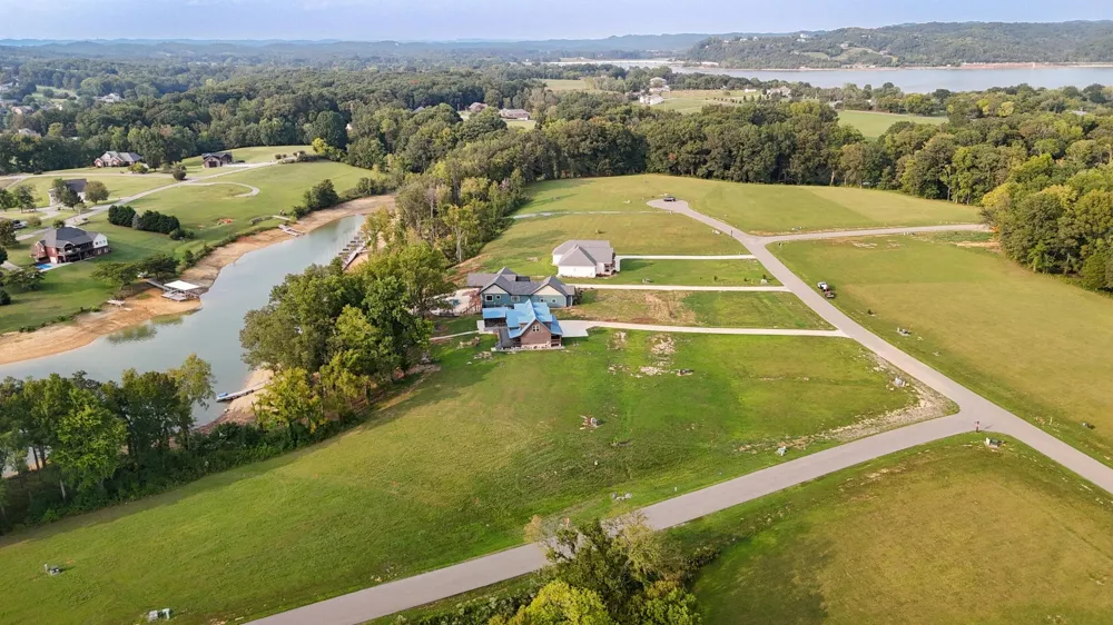 38 English Mountain Pt White Pine, TN 37890