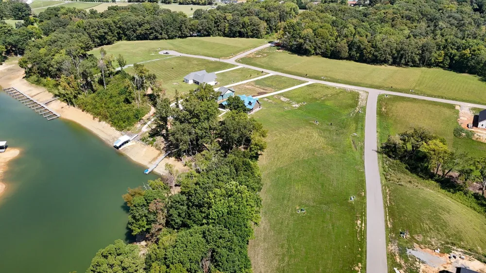 38 English Mountain Pt White Pine, TN 37890