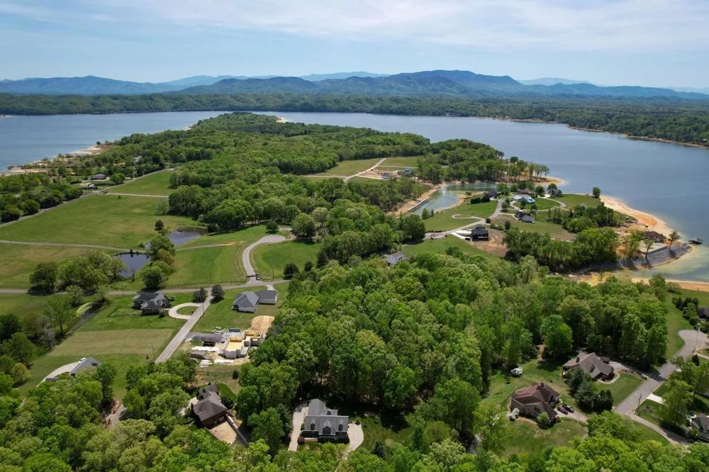 37 McCorkle Rd White Pine, TN 37890