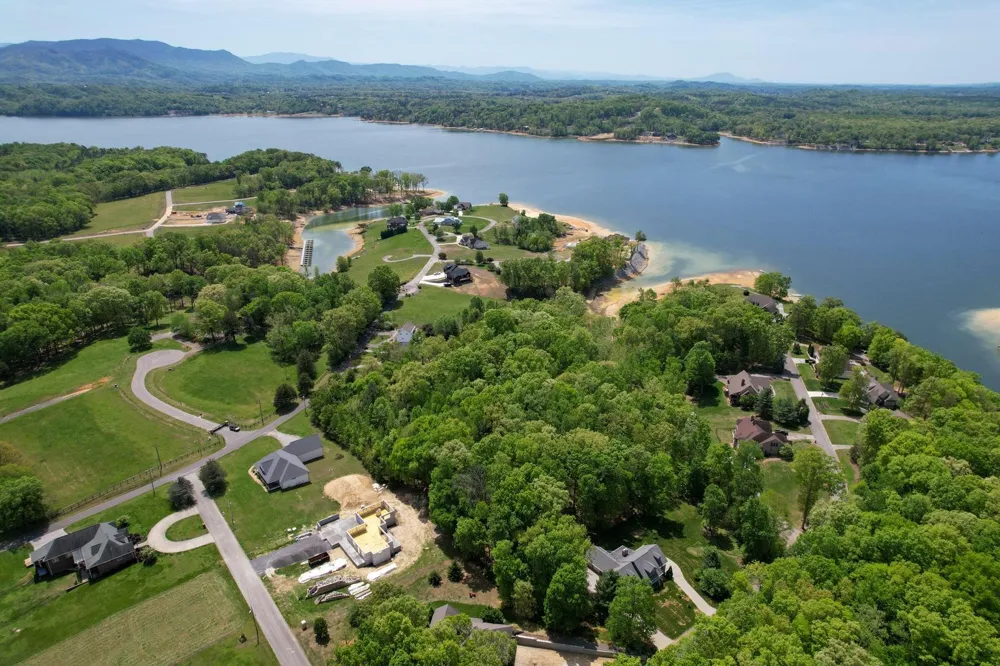 37 McCorkle Rd White Pine, TN 37890
