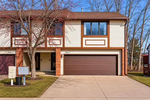 2406 County Road D W #4