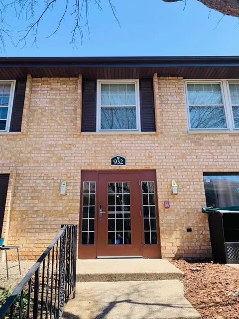 932 Westbrooke Way #8
