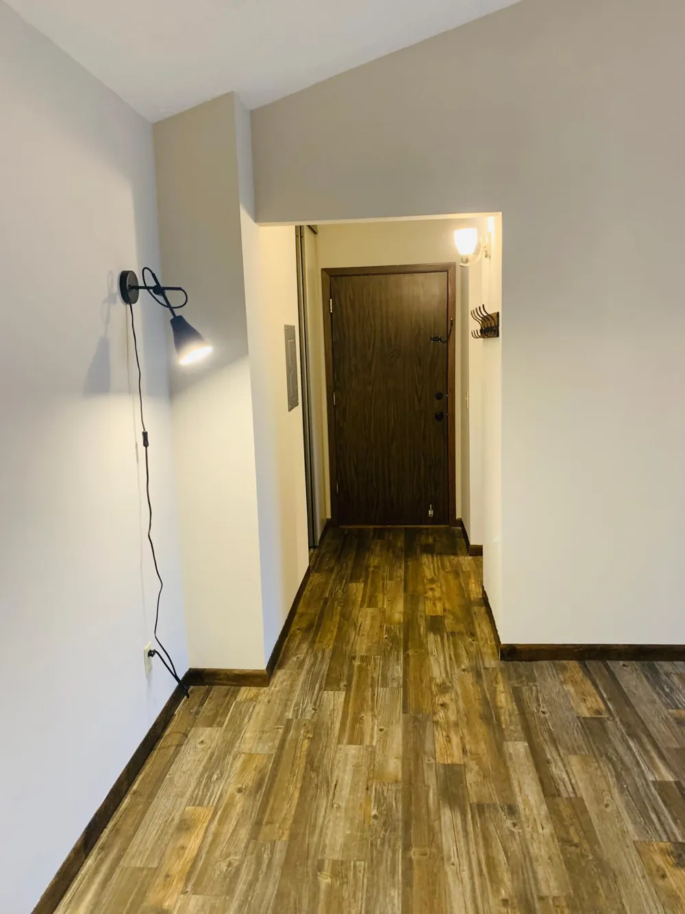 932 Westbrooke Way #8 Hopkins, MN 55343