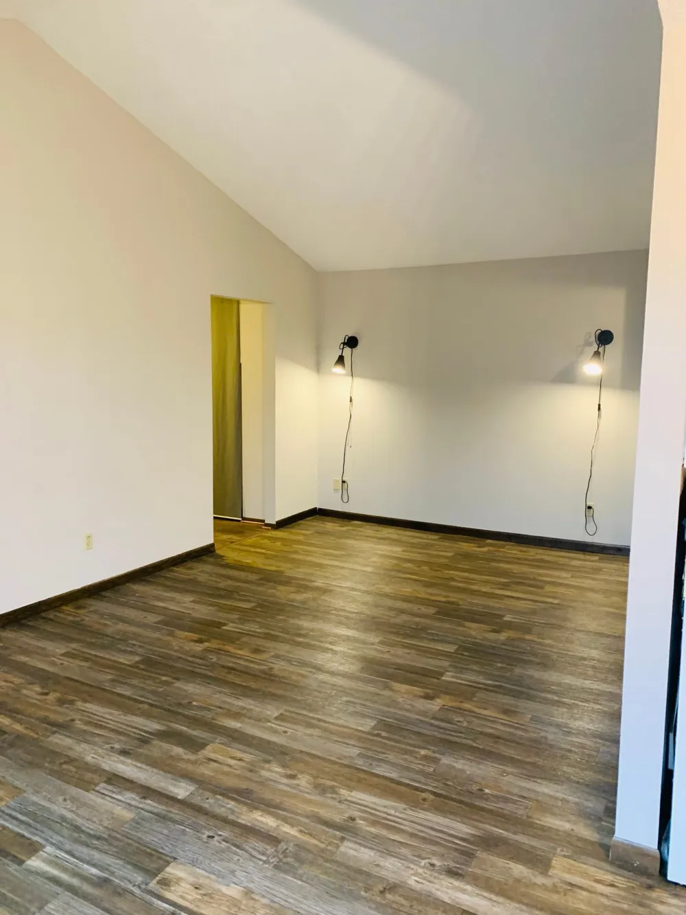 932 Westbrooke Way #8 Hopkins, MN 55343