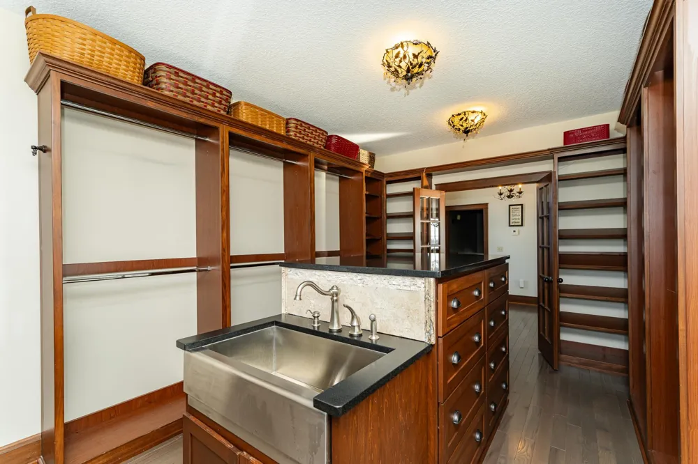 10951 County 8 Road SW Stewartville, MN 55976