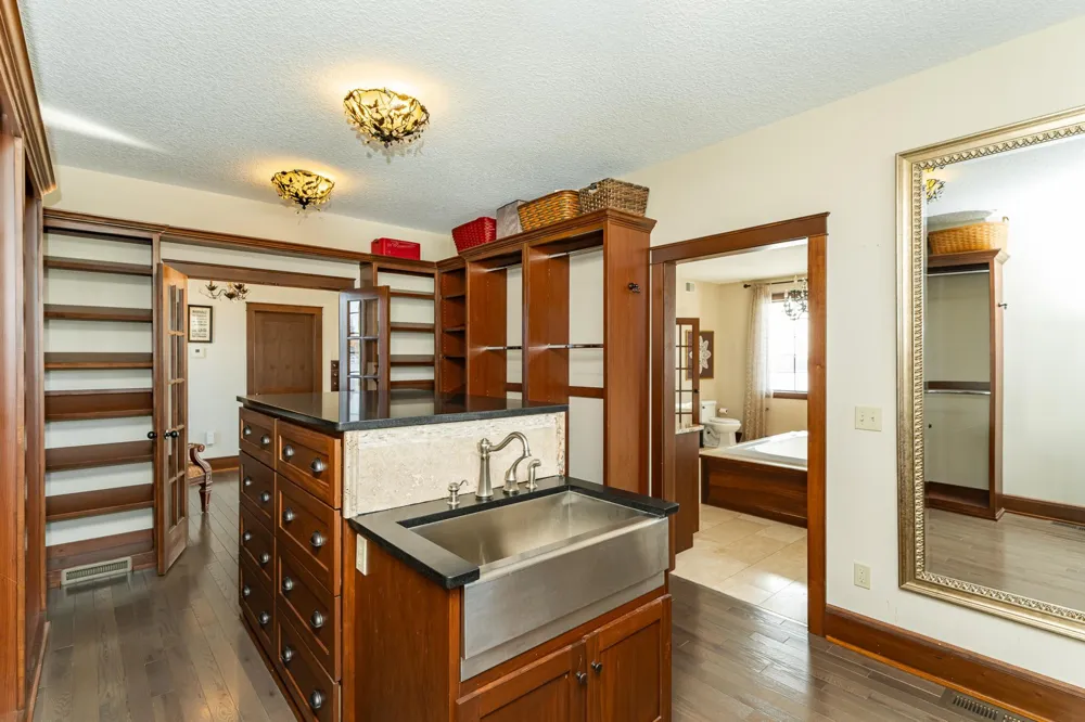 10951 County 8 Road SW Stewartville, MN 55976