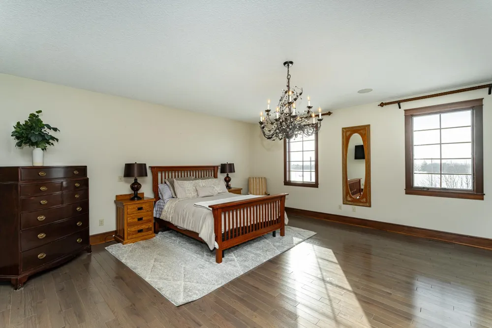 10951 County 8 Road SW Stewartville, MN 55976
