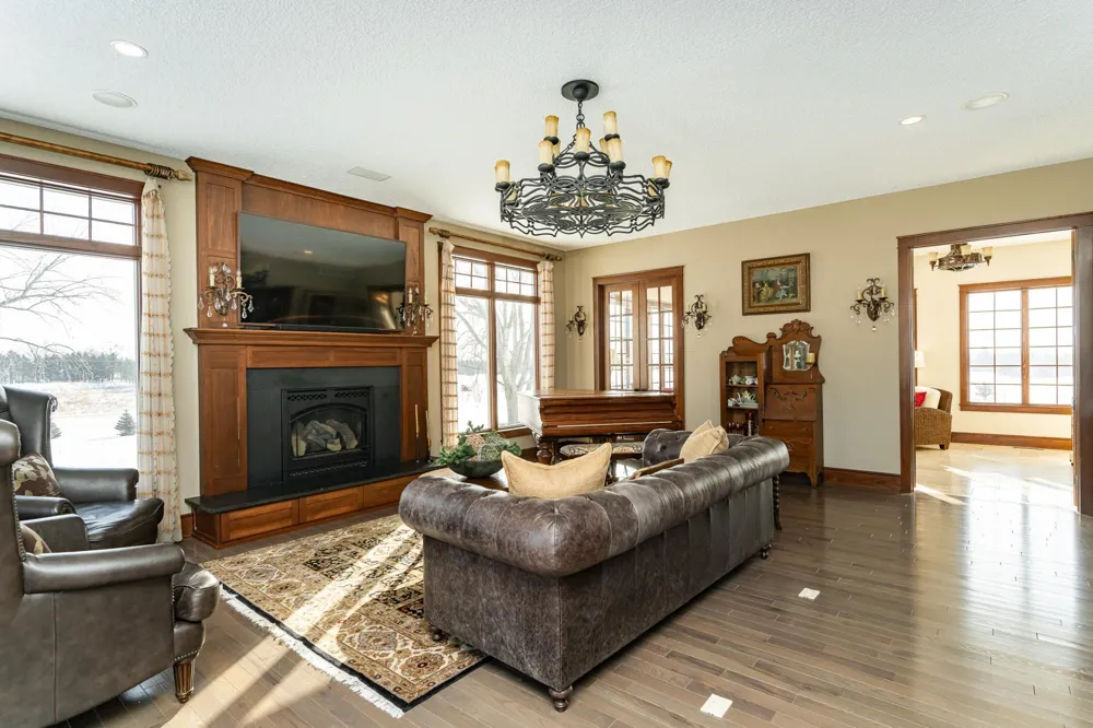 10951 County 8 Road SW Stewartville, MN 55976