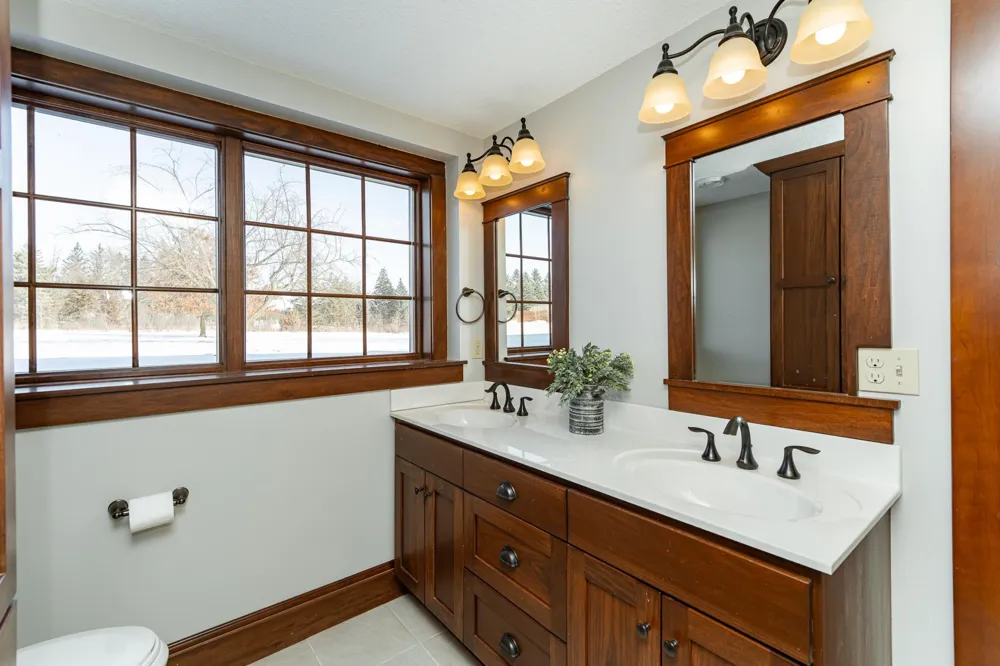 10951 County 8 Road SW Stewartville, MN 55976