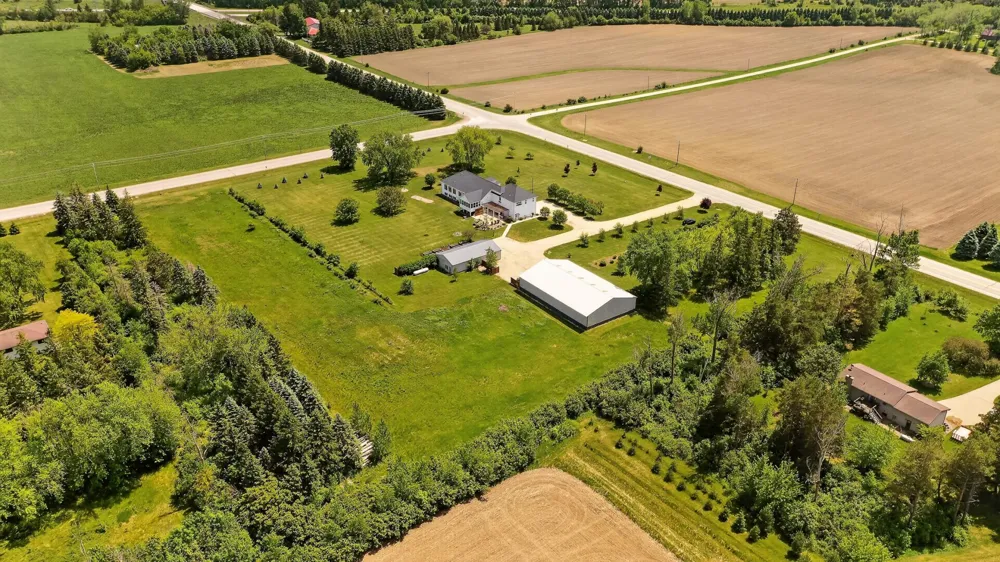 10951 County 8 Road SW Stewartville, MN 55976