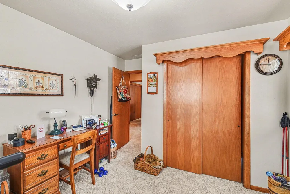 417 S Fairview Drive Luverne, MN 56156