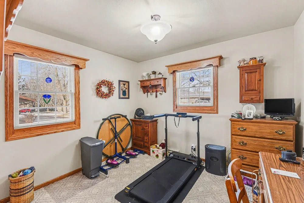 417 S Fairview Drive Luverne, MN 56156