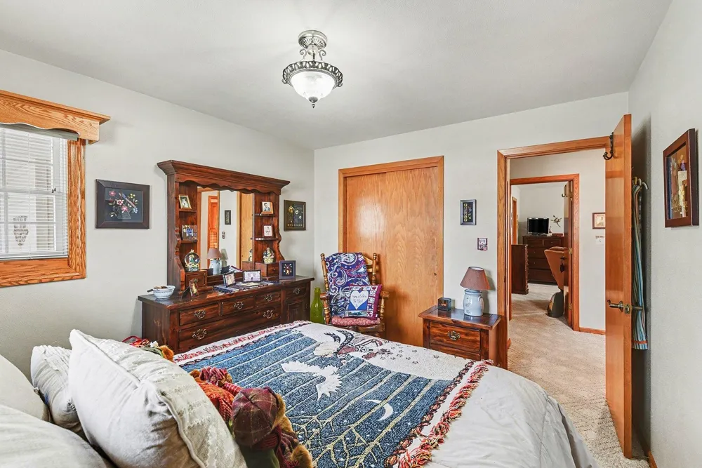 417 S Fairview Drive Luverne, MN 56156