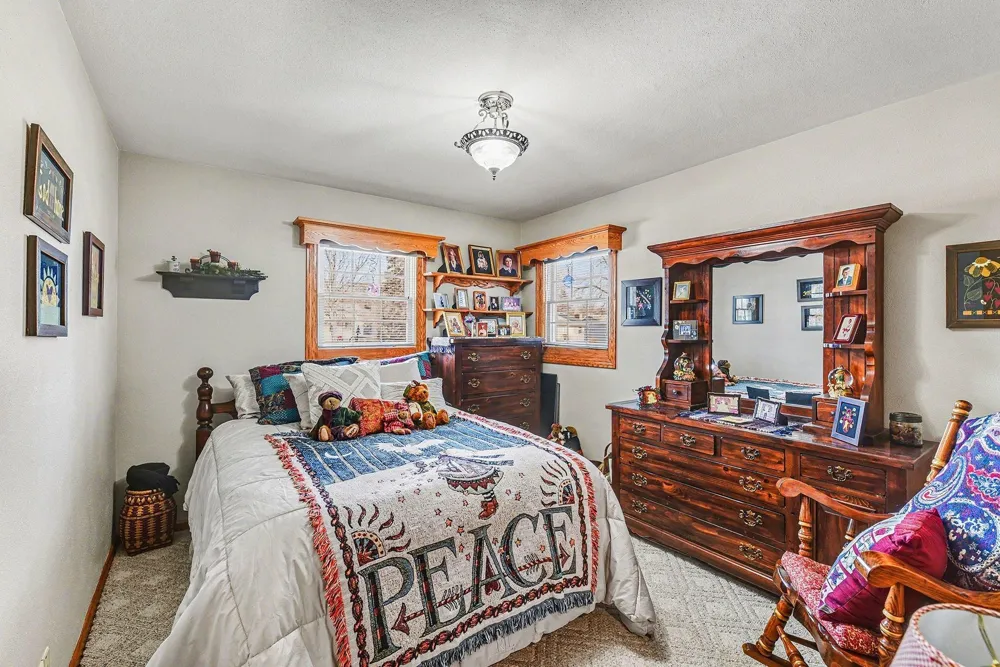 417 S Fairview Drive Luverne, MN 56156