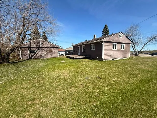 122 Banks Boulevard Silver Bay, MN 55614