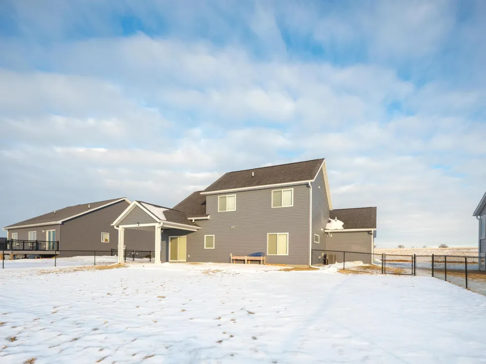 2415 Elk Run Drive SE Pine Island, MN 55963