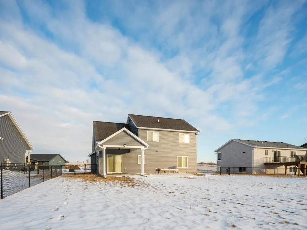 2415 Elk Run Drive SE Pine Island, MN 55963