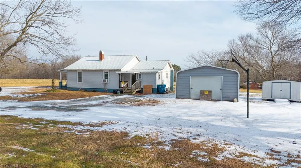 2238 Nc Highway 62 Julian, NC 27283