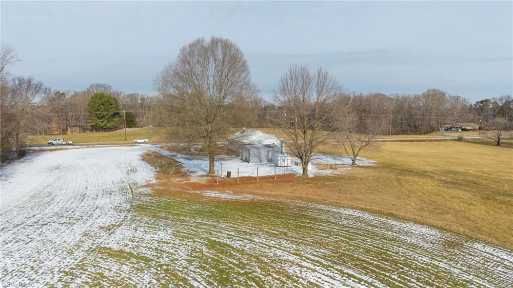 2238 Nc Highway 62 Julian, NC 27283