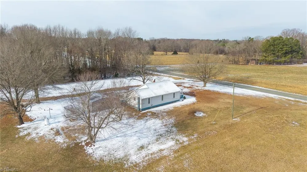 2238 Nc Highway 62 Julian, NC 27283