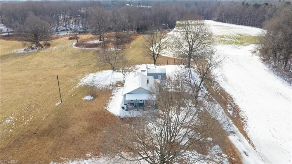 2238 Nc Highway 62 Julian, NC 27283