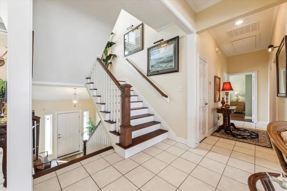 102 Bamaku Bend Tiki Island, TX 77554