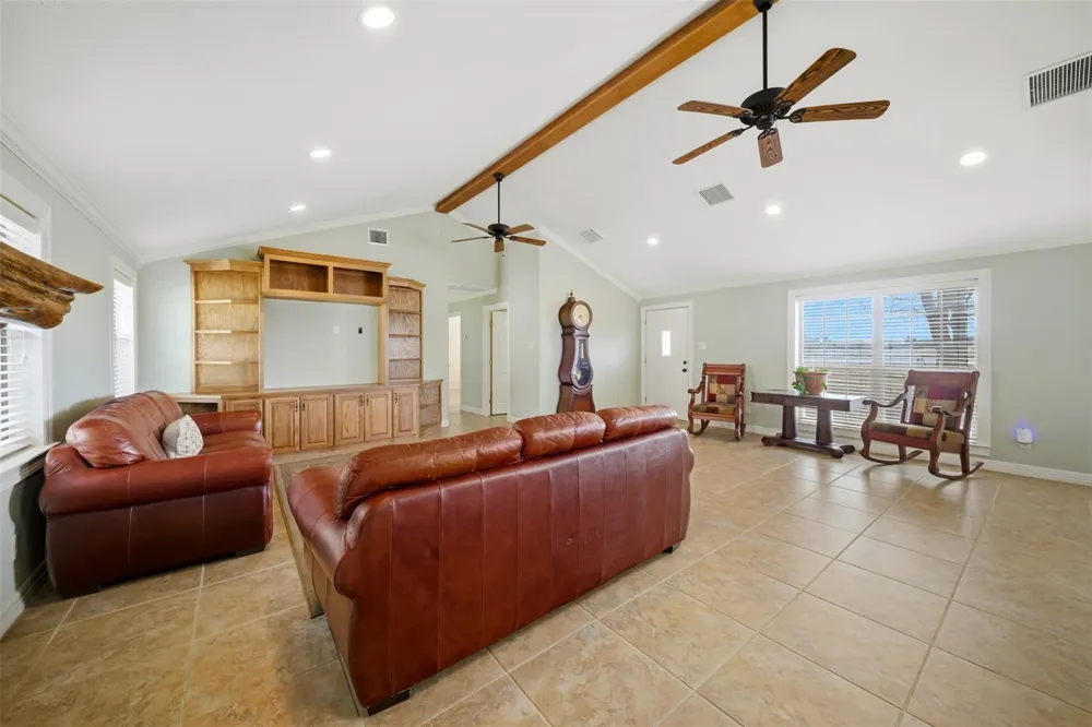 2365 S Fm 46 Franklin, TX 77856