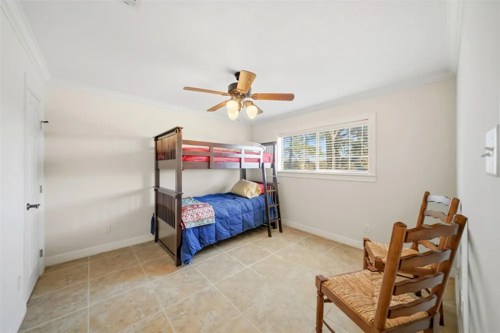 2365 S Fm 46 Franklin, TX 77856