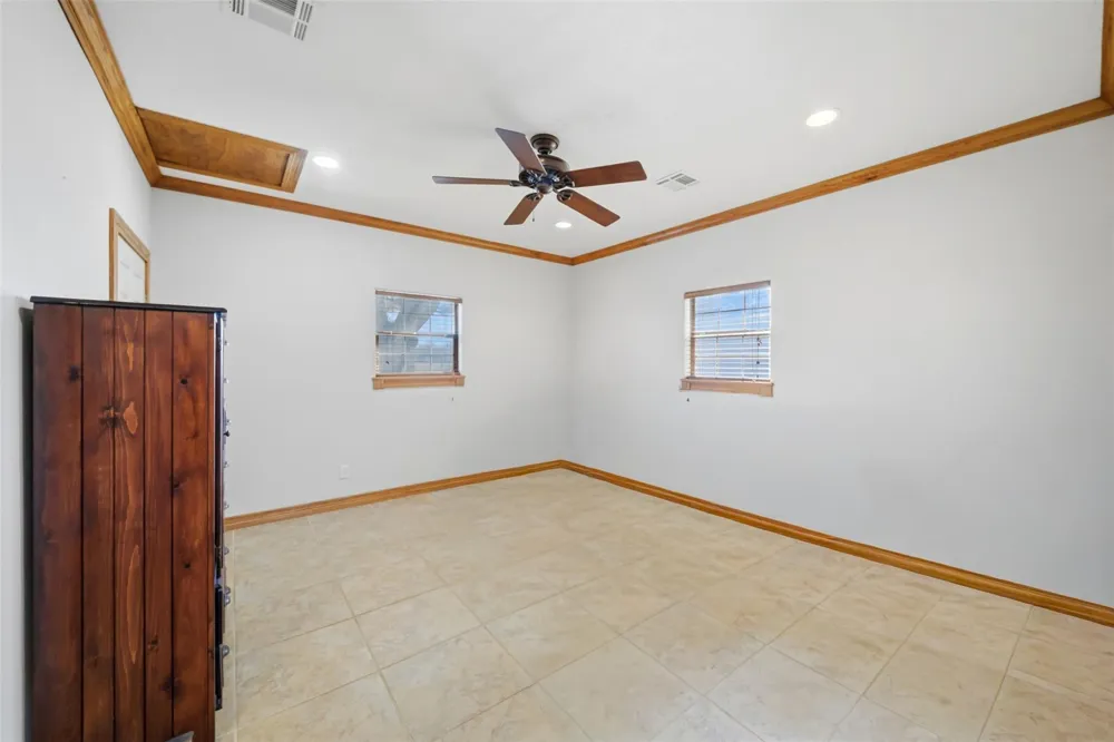 2365 S Fm 46 Franklin, TX 77856
