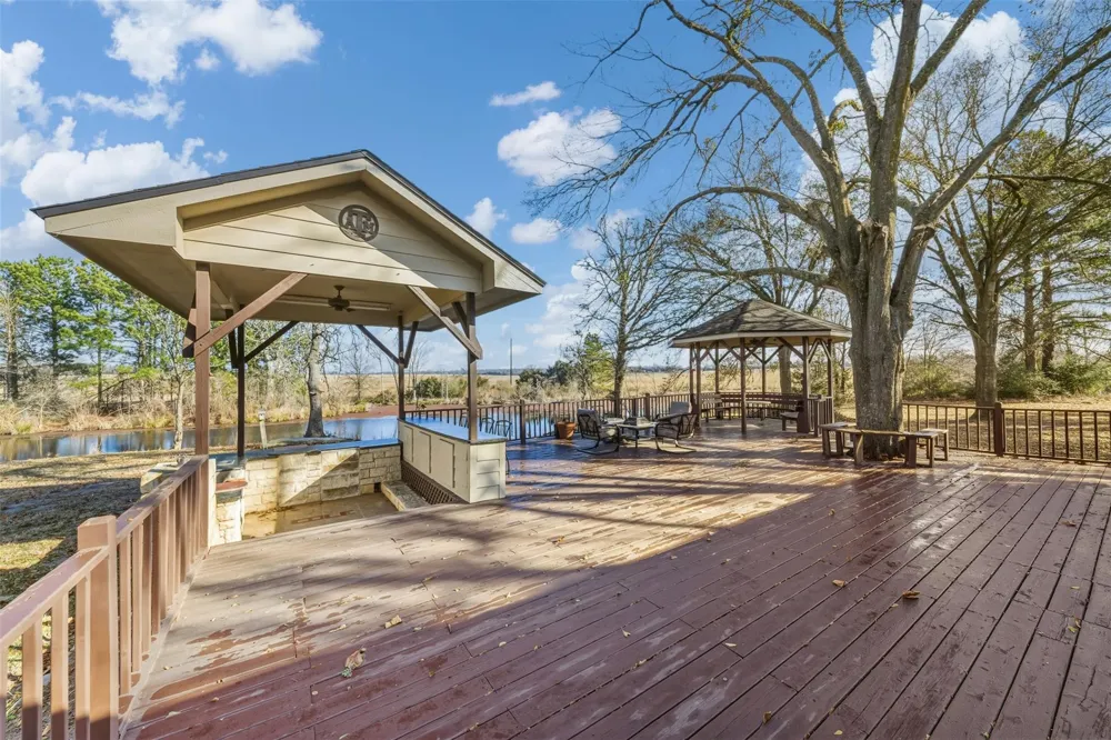2365 S Fm 46 Franklin, TX 77856