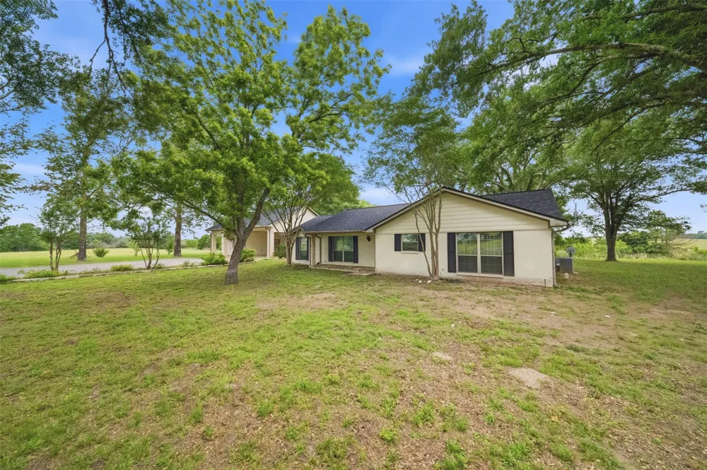 2365 S Fm 46 Franklin, TX 77856
