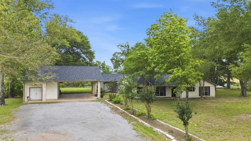 2365 S Fm 46 Franklin, TX 77856