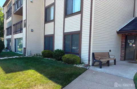 278 Crosse Drive #1C
