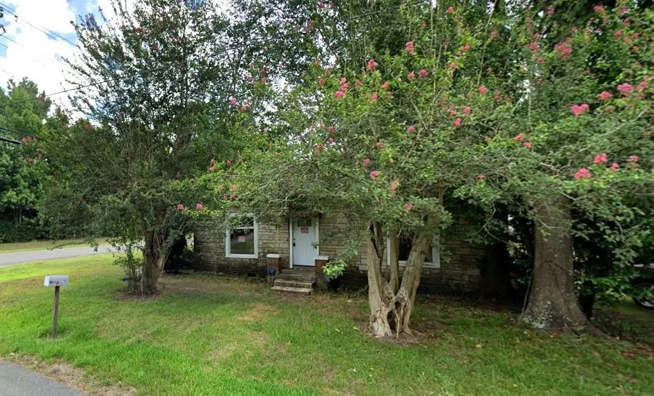 205 S 15th Street Silsbee, TX 77656