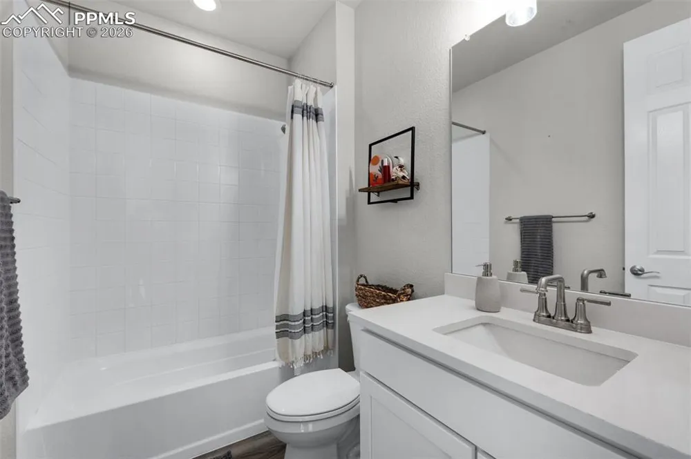 3430 Bella Luna Drive Pueblo, CO 81001