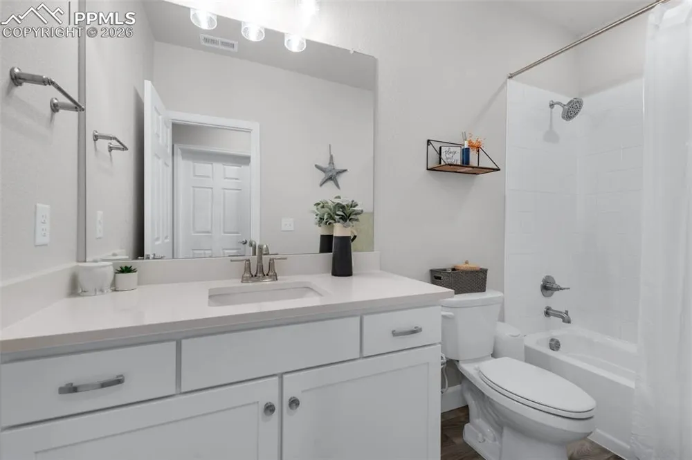 3430 Bella Luna Drive Pueblo, CO 81001