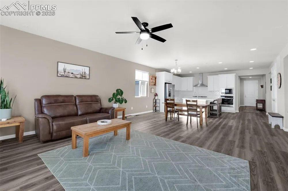 3430 Bella Luna Drive Pueblo, CO 81001