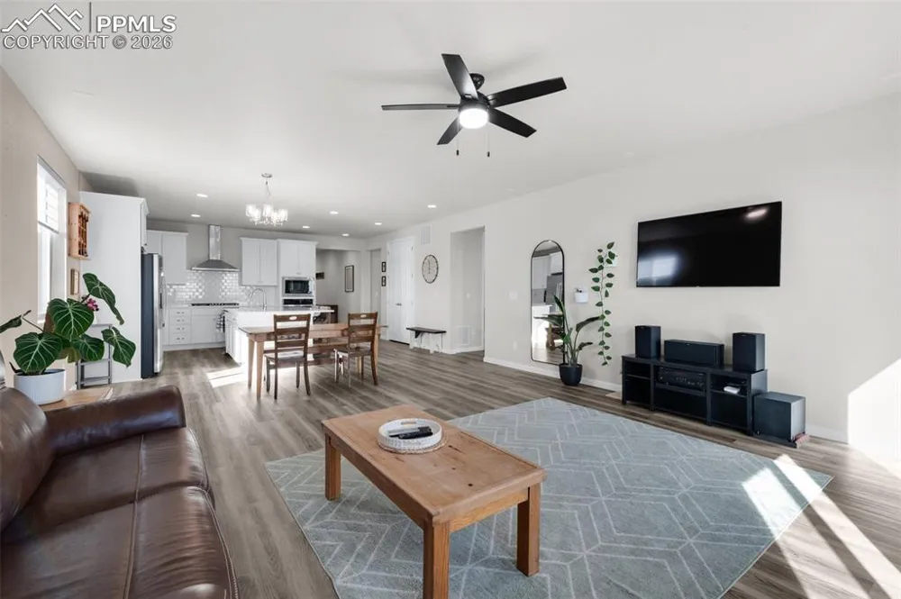 3430 Bella Luna Drive Pueblo, CO 81001