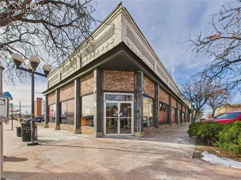 127 Santa Fe Avenue