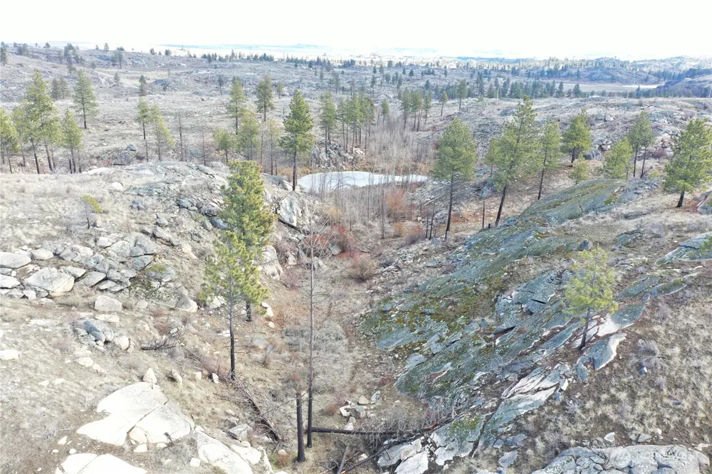 372 C Cameron Lake Loop Road Okanogan, WA 98840