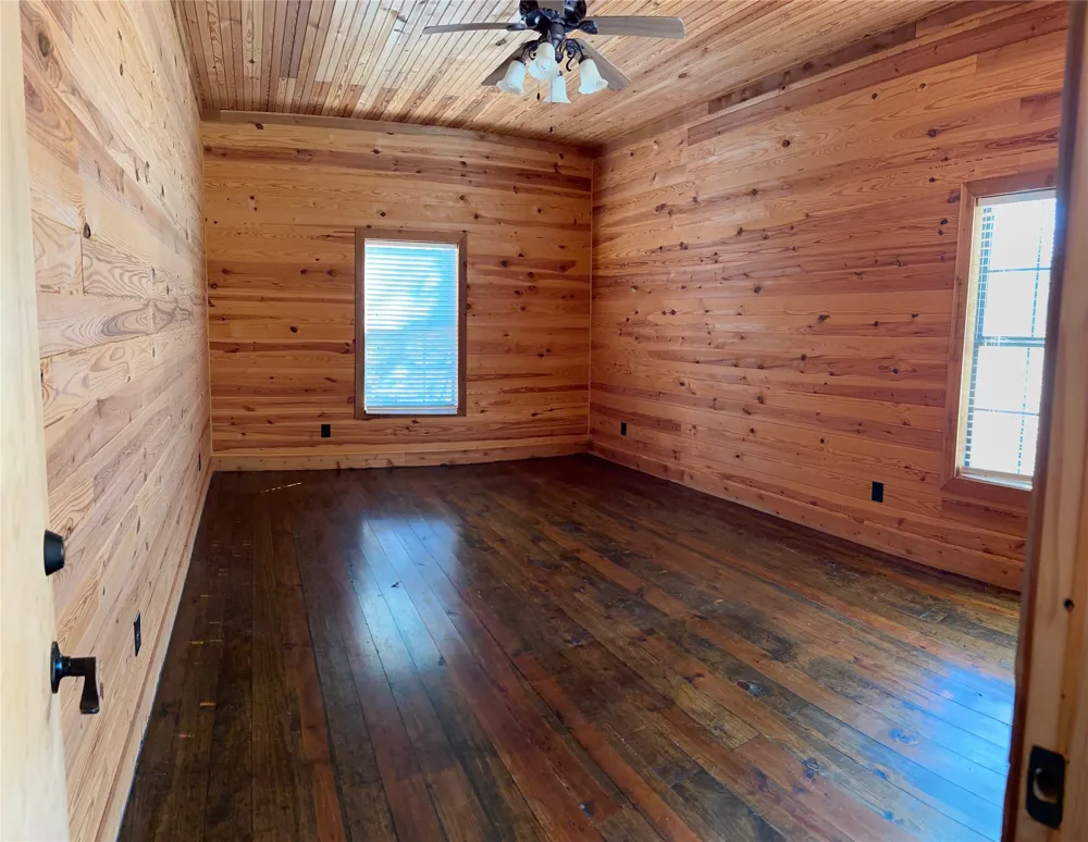 14053 SE CR 4112 Kerens, TX 75144