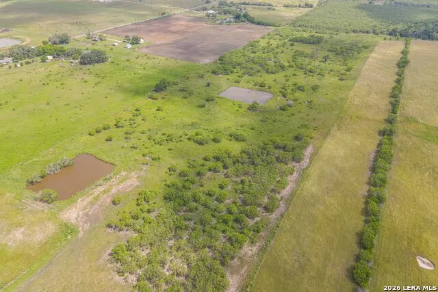 320 Graytown St Hedwig, TX 78152
