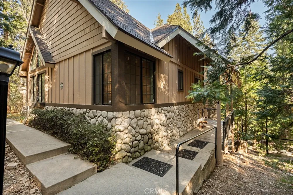27434 White Fir Lake Arrowhead, CA 92352