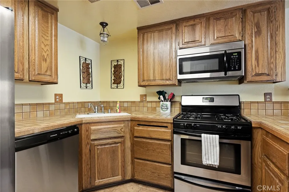 27434 White Fir Lake Arrowhead, CA 92352