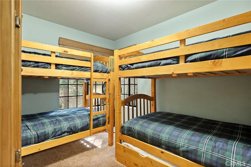 27434 White Fir Lake Arrowhead, CA 92352