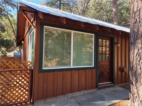 5910 Robin Oak