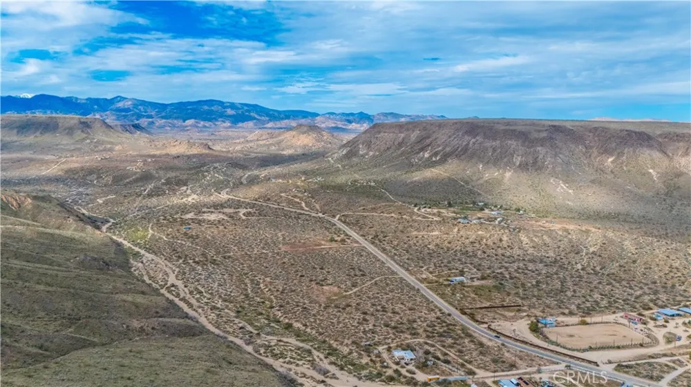 55455 Pipes Canyon Pioneertown, CA 92268