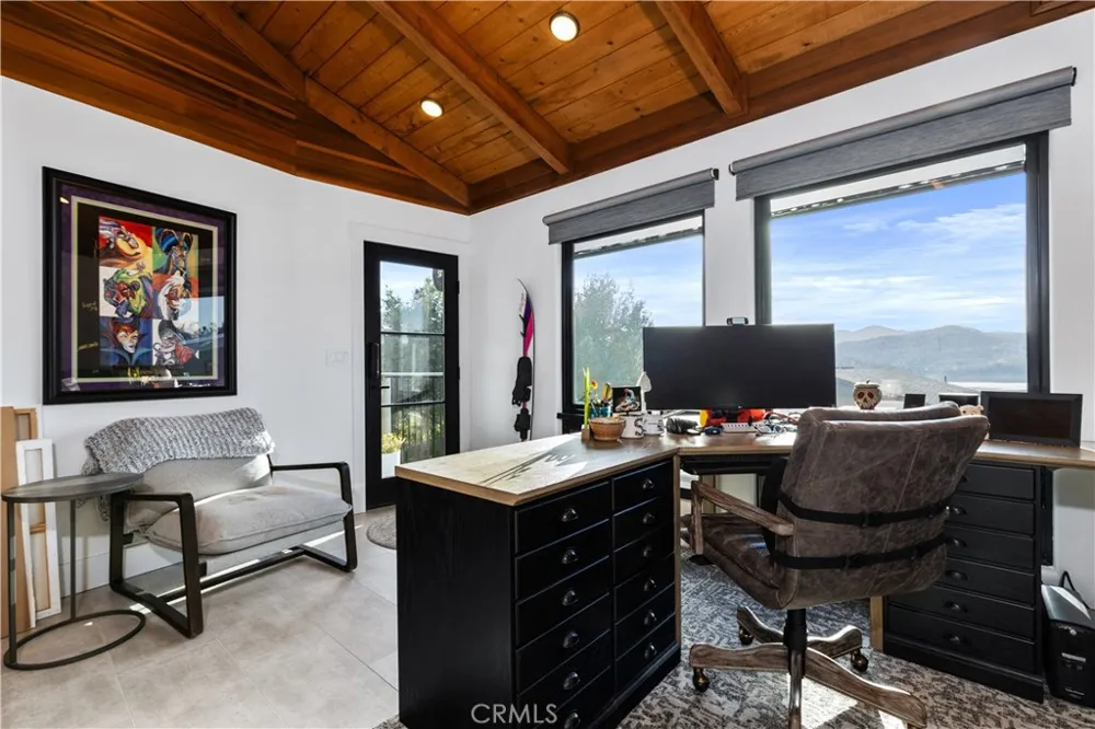 8214 Bass Point Road Bradley, CA 93426
