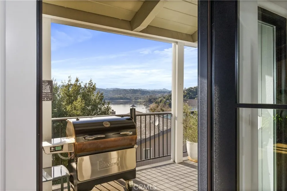 8214 Bass Point Road Bradley, CA 93426