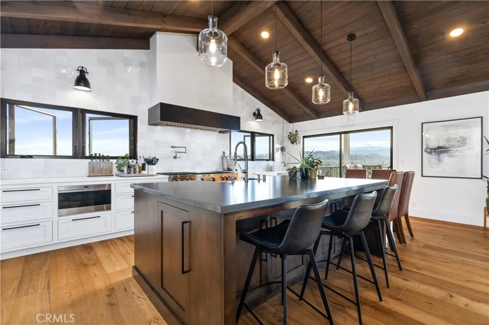 8214 Bass Point Road Bradley, CA 93426